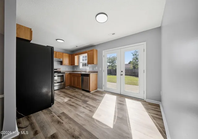 Photo 2 of Single family home for sale at 7414 Whitney Dr, Wilmington, NC 28411 | MLS# 100602397 | Listing updated on 2026-09-09