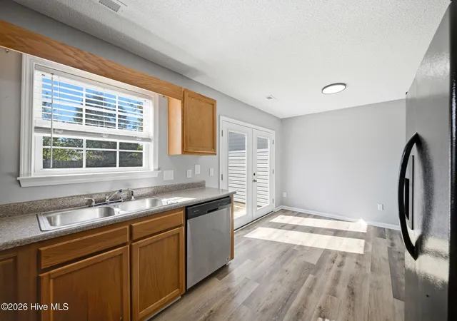 Photo 3 of Single family home for sale at 7414 Whitney Dr, Wilmington, NC 28411 | MLS# 100602397 | Listing updated on 2026-09-09
