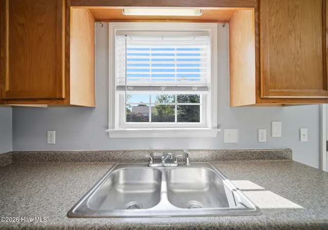Photo 3 of Single family home for sale at 7414 Whitney Dr, Wilmington, NC 28411 | MLS# 100602397 | Listing updated on 2026-09-09