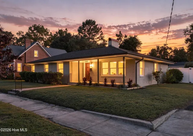 Photo 1 of Single family home for sale at 1315 Queen St, Wilmington, NC 28401 | MLS# 100602452 | Listing updated on 2026-09-10