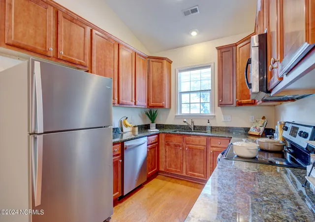 Photo 4 of Townhouse for sale at 1021 Macklin St, Leland, NC 28451 | MLS# 100602237 | Listing updated on 2026-09-14