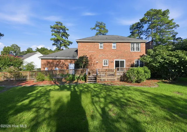 Photo 3 of Single family home for sale at 1053 Colleton Way, Trent Woods, NC 28562 | MLS# 100600825 | Listing updated on 2026-09-09