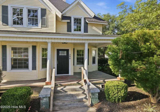 Photo 4 of Single family home for sale at 296 4th Street, Ayden, NC 28513 | MLS# 100601045 | Listing updated on 2026-09-14