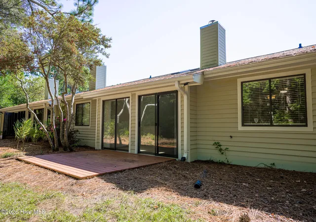Photo 3 of Townhouse for sale at 211 Inland Greens Cir, Wilmington, NC 28405 | MLS# 100560889 | Listing updated on 2026-10-27