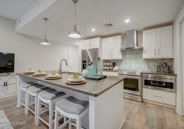 Photo 4 of Condo for sale at 240 N Water St #753, Wilmington, NC 28401 | MLS# 100611212 | Listing updated on 2026-10-21
