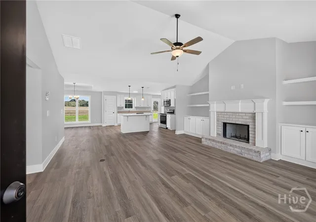 Photo 3 of Single family home for sale at 424 Seashell Ct #18, Statham, GA 30666 | MLS# CL362873 | Listing updated on 2026-10-16