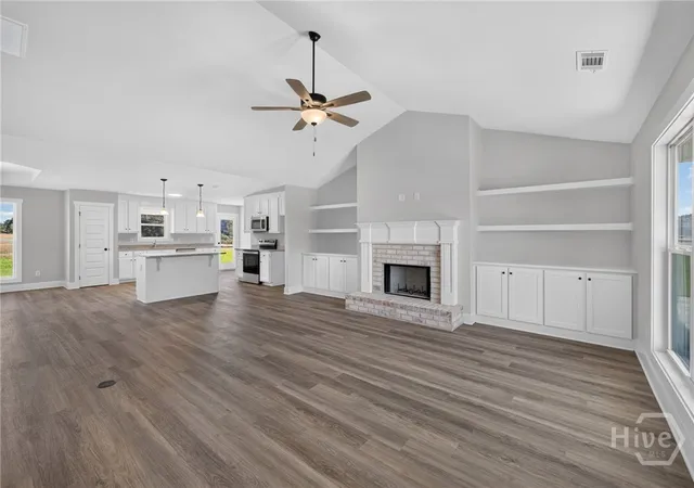Photo 4 of Single family home for sale at 424 Seashell Ct #18, Statham, GA 30666 | MLS# CL362873 | Listing updated on 2026-10-16