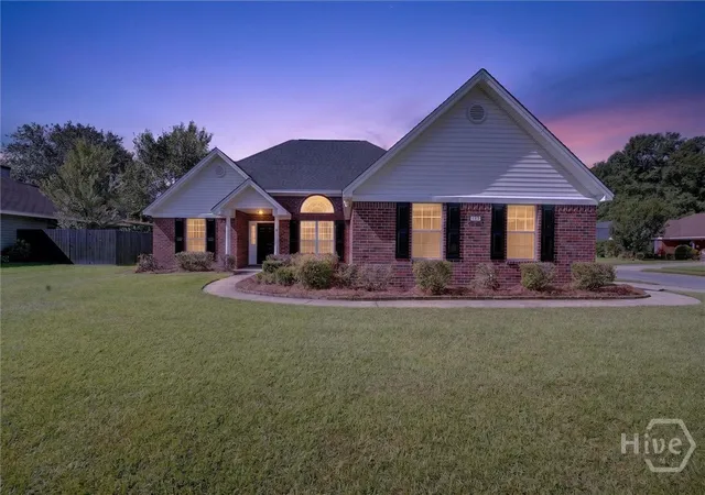 Photo 2 of Single family home for sale at 100 Dimick Dr, Richmond Hill, GA 31324 | MLS# SA363946 | Listing updated on 2026-10-09