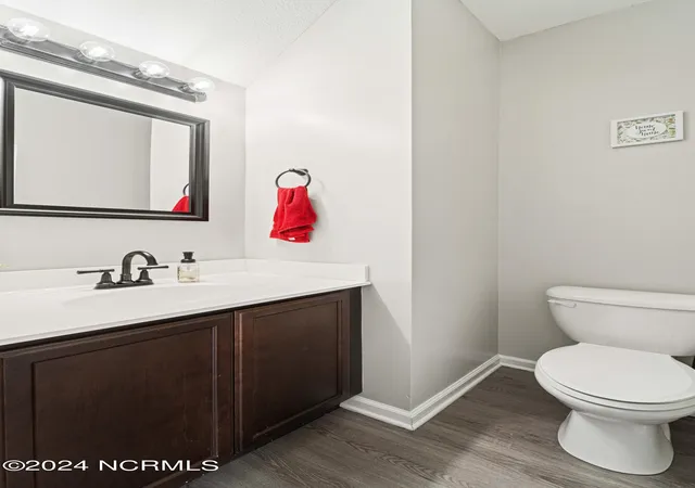 Photo 3 of Single family home for sale at 135 Prelude Dr, Richlands, NC 28574 | MLS# 100579911 | Listing updated on 2026-09-06