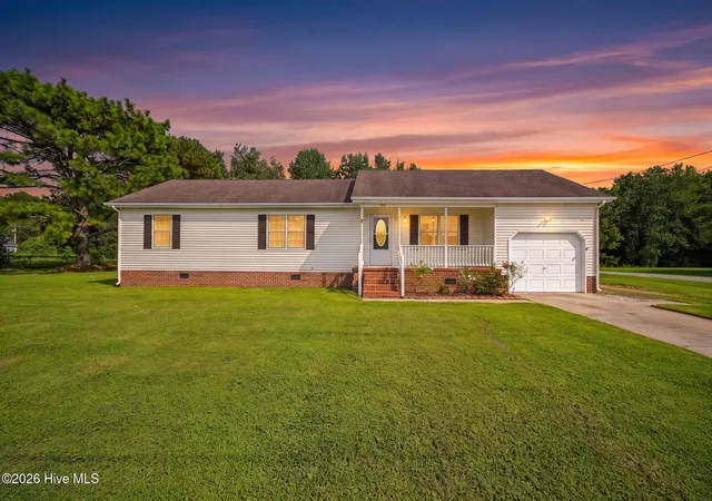 Photo 1 of Single family home for sale at 104 Sample Dr, Elizabeth City, NC 27909 | MLS# 100600786 | Listing updated on 2026-09-14