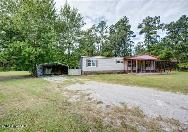 Photo 3 of Manufactured home for sale at 102 Gloria Ct, Vanceboro, NC 28586 | MLS# 100603363 | Listing updated on 2026-09-21