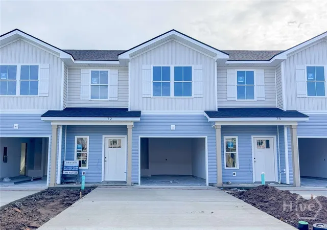 Townhouse for sale at 72 Lincoln Ln, Hinesville, GA 31313 | MLS# SA362174