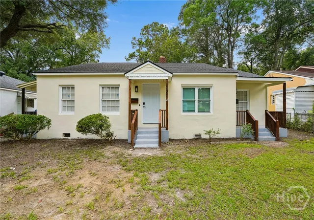 Photo 4 of House for sale at 1213-1215 E 55th Street, Savannah, GA 31404 | MLS# SA363689 | Listing updated on 2026-09-10