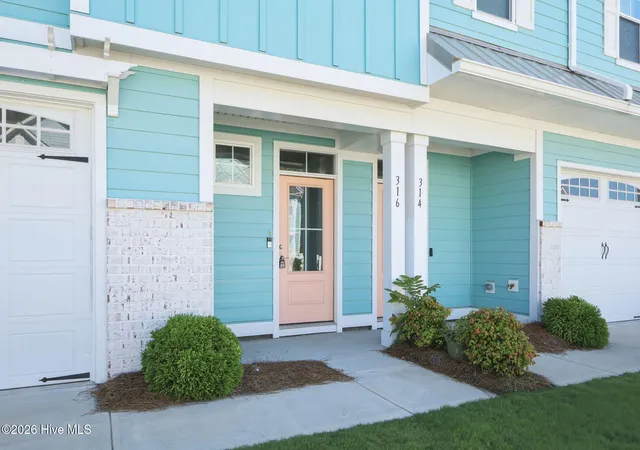 Photo 3 of Townhouse for sale at 316 Fishing Duck, Beaufort, NC 28516 | MLS# 100603067 | Listing updated on 2026-09-11
