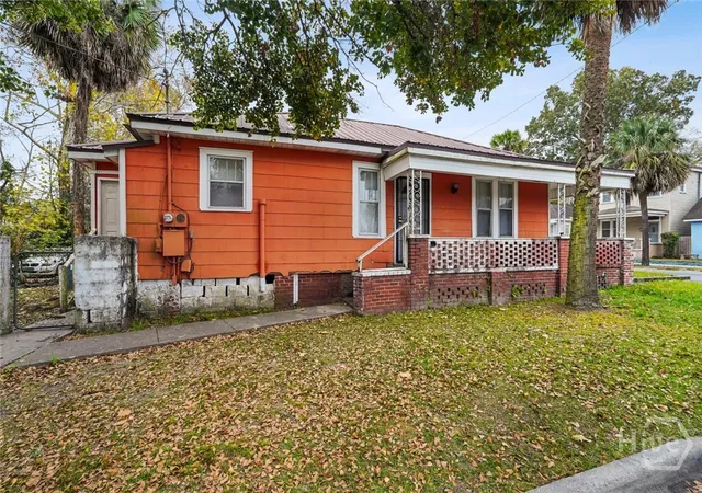 Photo 2 of Multi family home for sale at 928 W Victory Dr, Savannah, GA 31415 | MLS# SA348813 | Listing updated on 2026-09-01
