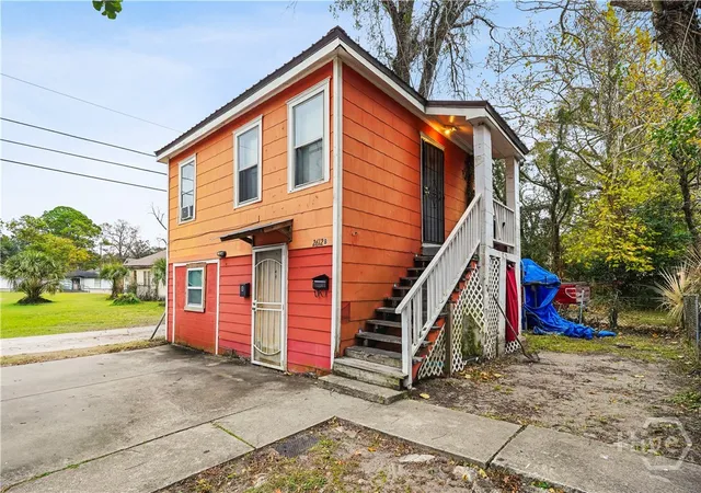 Photo 3 of Multi family home for sale at 928 W Victory Dr, Savannah, GA 31415 | MLS# SA348813 | Listing updated on 2026-09-01
