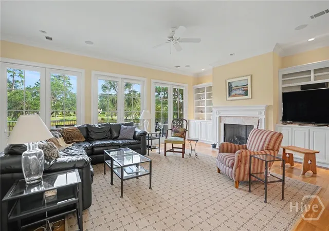 Photo 3 of Single family home for sale at 29 Captains Xing, Savannah, GA 31411 | MLS# SA364004 | Listing updated on 2026-09-18