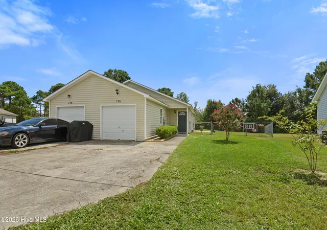 Photo 2 of Townhouse for sale at 136 Charlton Rd, Hubert, NC 28539 | MLS# 100601303 | Listing updated on 2026-09-08