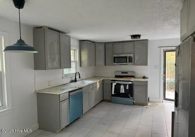 Photo 3 of Single family home for sale at 407 S Linwood Ave, Goldsboro, NC 27530 | MLS# 100602380 | Listing updated on 2026-09-11