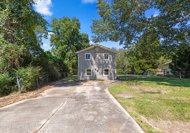 Photo 1 of Single family home for sale at 208 Bluegill Cir, Edenton, NC 27932 | MLS# 100601290 | Listing updated on 2026-09-04
