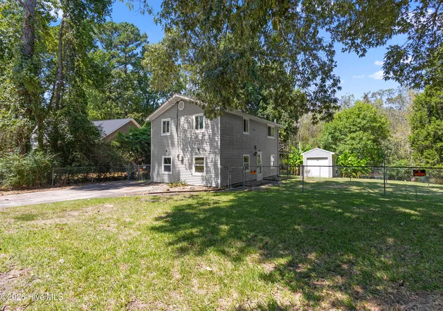 Photo 3 of Single family home for sale at 208 Bluegill Cir, Edenton, NC 27932 | MLS# 100601290 | Listing updated on 2026-09-04