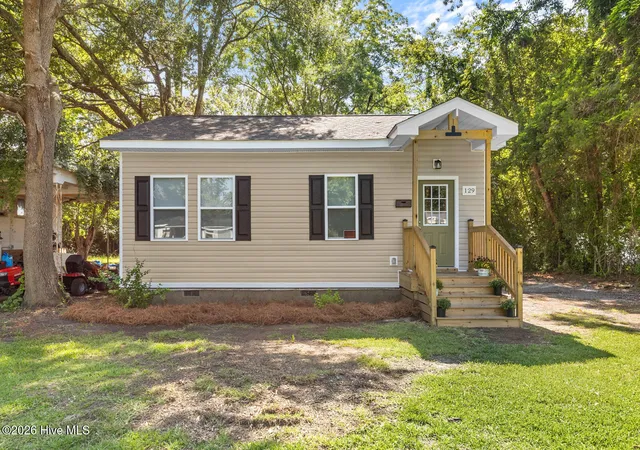 Photo 1 of Single family home for sale at 129 Preston Rd, Jacksonville, NC 28540 | MLS# 100601387 | Listing updated on 2026-09-04