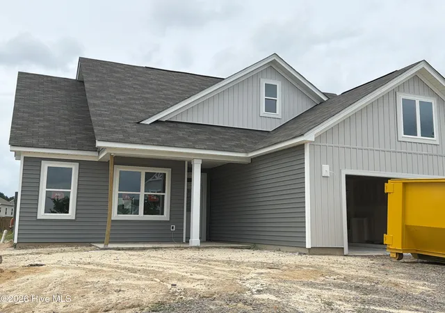 Photo 2 of Single family home for sale at 504 Midsummer St, Aberdeen, NC 28315 | MLS# 100592942 | Listing updated on 2026-09-12