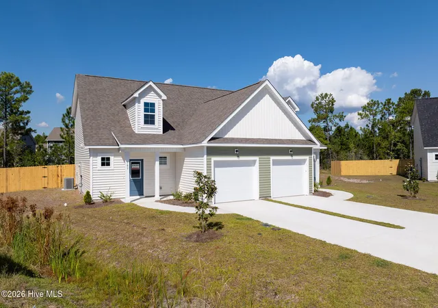 Townhouse for sale at 303 Coastal Reef Ct, Holly Ridge, NC 28445 | MLS# 100607771