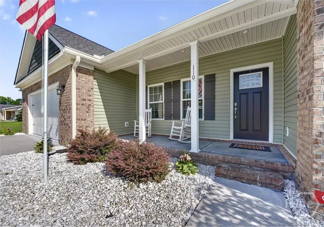 Photo 3 of Single family home for sale at 110 Cameron Oaks Dr, Guyton, GA 31312 | MLS# SA362001 | Listing updated on 2026-09-15
