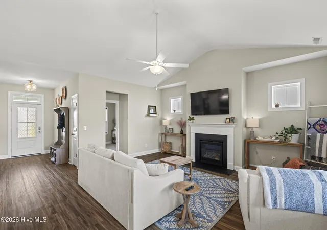 Photo 3 of Single family home for sale at 37 W Weatherbee Way, Hampstead, NC 28443 | MLS# 100602191 | Listing updated on 2026-09-09