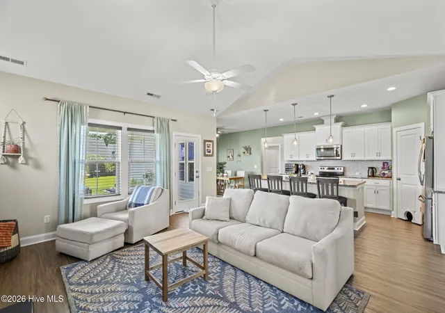 Photo 4 of Single family home for sale at 37 W Weatherbee Way, Hampstead, NC 28443 | MLS# 100602191 | Listing updated on 2026-09-09