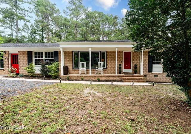 Photo 3 of Single family home for sale at 101 Boyd Ln, Southern Pines, NC 28387 | MLS# 100603555 | Listing updated on 2026-09-19