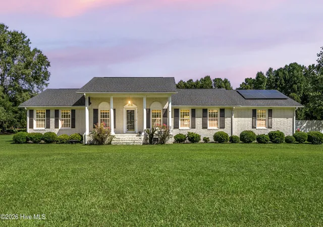 Photo 1 of Single family home for sale at 1600 Nc Hy 53 W, Burgaw, NC 28425 | MLS# 100600982 | Listing updated on 2026-09-03