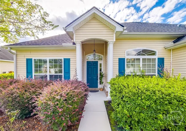 Photo 1 of Single family home for sale at 121 Willow Point Cir, Savannah, GA 31407 | MLS# SA366250 | Listing updated on 2026-10-17