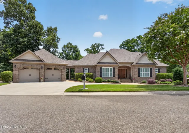 Photo 2 of Single family home for sale at 156 Quiet Oak Ct, Aiken, SC 29803 | MLS# 100602131 | Listing updated on 2026-09-08