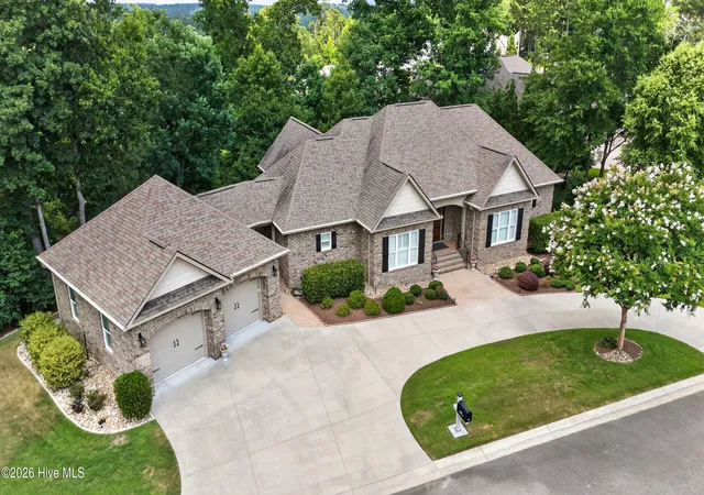Photo 3 of Single family home for sale at 156 Quiet Oak Ct, Aiken, SC 29803 | MLS# 100602131 | Listing updated on 2026-09-08