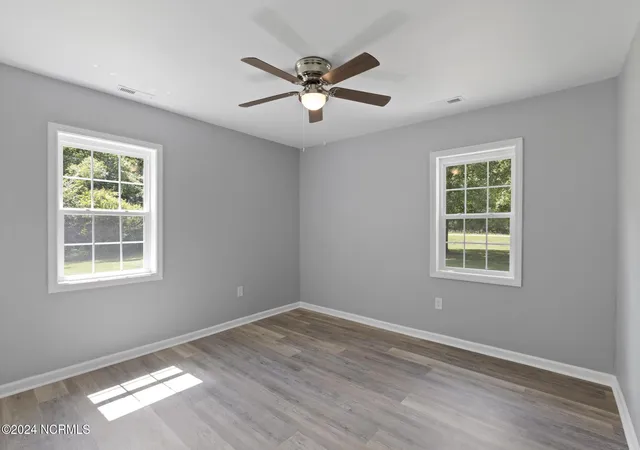 Photo 3 of Single family home for sale at 690 Maple Hl School Rd, Maple Hill, NC 28454 | MLS# 100602022 | Listing updated on 2026-09-28