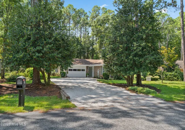Photo 1 of Single family home for sale at 5 E Pine Ct, Carolina Shores, NC 28467 | MLS# 100602772 | Listing updated on 2026-09-17