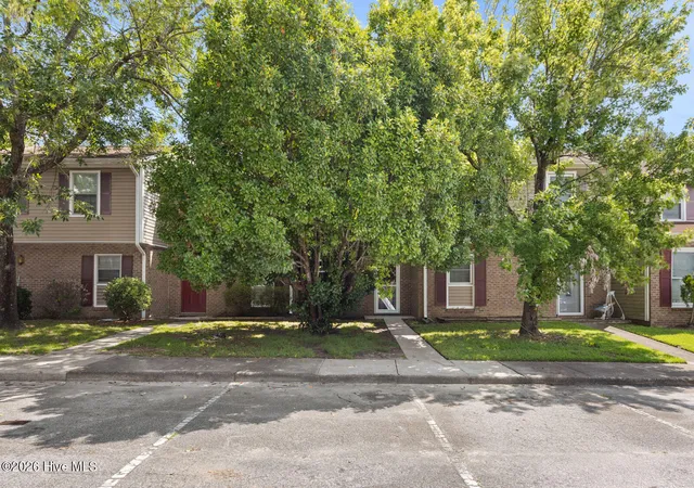 Photo 1 of Townhouse for sale at 130 King George Ct, Jacksonville, NC 28546 | MLS# 100602448 | Listing updated on 2026-09-15