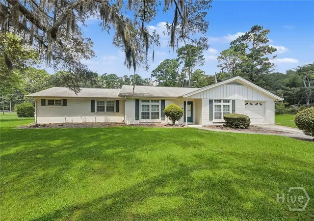 Photo 1 of Single family home for sale at 10009 Ferguson Ave, Savannah, GA 31406 | MLS# SA362219 | Listing updated on 2026-10-08