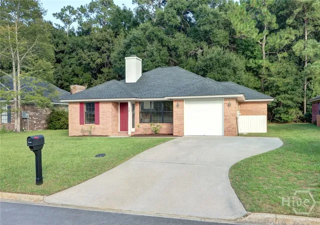 Photo 1 of Single family home for sale at 13 Rustic Ln, Savannah, GA 31406 | MLS# SA364836 | Listing updated on 2026-10-29