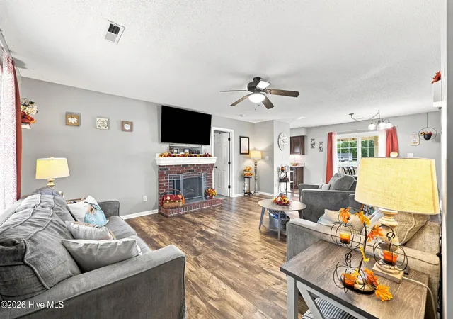 Photo 2 of Single family home for sale at 115 Taylors Ln, Camden, NC 27921 | MLS# 100601846 | Listing updated on 2026-10-06