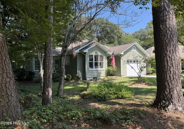 Photo 2 of Single family home for sale at 108 Fern Ct, Atlantic Beach, NC 28512 | MLS# 100600844 | Listing updated on 2026-09-03