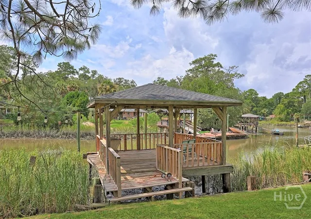 Photo 3 of Single family home for sale at 387 Hunt Dr, Savannah, GA 31406 | MLS# SA362898 | Listing updated on 2026-09-09