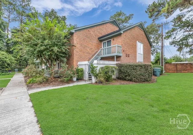 Photo 3 of Condo for sale at 6401 Habersham St #4 C, Savannah, GA 31405 | MLS# SA365962 | Listing updated on 2026-10-14