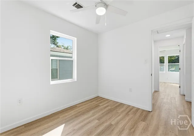 Photo 4 of Single family home for sale at 212 Fell St, Savannah, GA 31415 | MLS# SA364136 | Listing updated on 2026-09-11