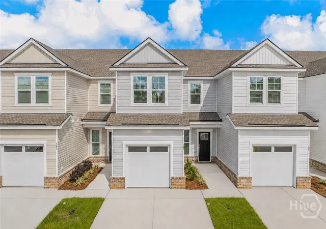 Photo 2 of Townhouse for sale at 211 Pinebury Rd, Bloomingdale, GA 31302 | MLS# SA357589 | Listing updated on 2026-09-09