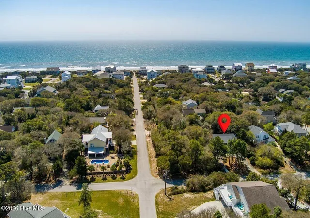 Photo 1 of Single family home for sale at 122 Purdie Dr, Emerald Isle, NC 28594 | MLS# 100606416 | Listing updated on 2026-10-16