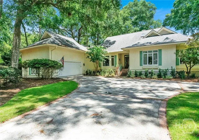 Photo 1 of Single family home for sale at 4 Quahog Ln, Savannah, GA 31411 | MLS# SA359596 | Listing updated on 2026-09-13
