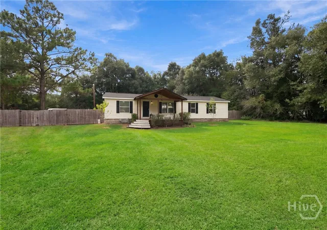 Photo 2 of Manufactured home for sale at 415 Shellie Helmey Rd, Guyton, GA 31312 | MLS# SA366103 | Listing updated on 2026-10-29